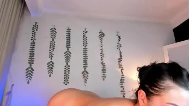 Image 12 of halseycox__ Stream on Chaturbate on 13 days ago