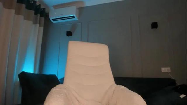 Image 2 of han_ji Stream on Chaturbate on 20 months ago