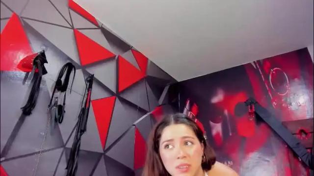 Image 4 of hana_and_zeta Stream on Chaturbate on 28 days ago