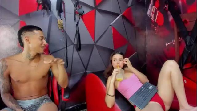 Image 12 of hana_and_zeta Stream on Chaturbate on 25 days ago