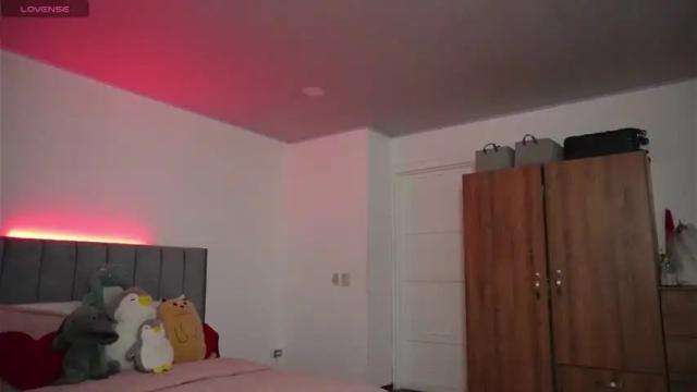 Image 12 of hana_rey Stream on Chaturbate on 15 months ago