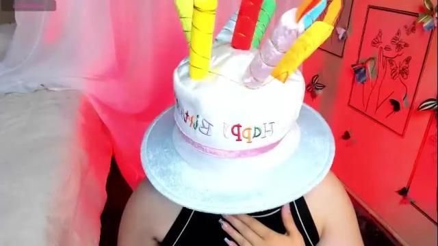 Image 10 of hanah_bakeer Stream on Chaturbate on 3 months ago