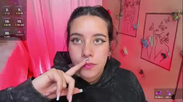 Image 2 of hanah_bakeer Stream on Chaturbate on 2 months ago