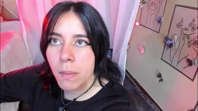 Image 3 of hanah_bakeer Stream on Chaturbate on 2 months ago