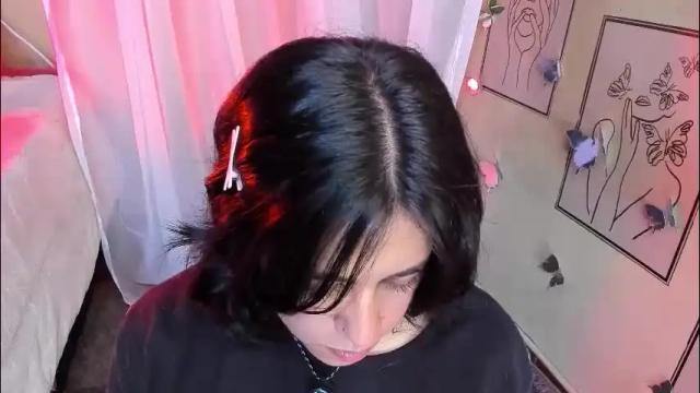 Image 4 of hanah_bakeer Stream on Chaturbate on 2 months ago