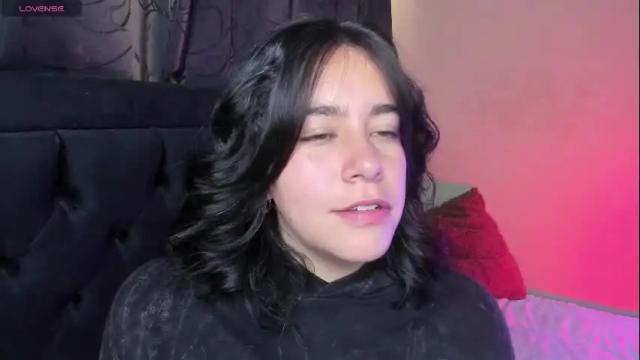 Image 12 of hanah_bakeer Stream on Chaturbate on 1 month ago