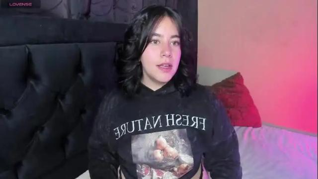 Image 6 of hanah_bakeer Stream on Chaturbate on 1 month ago