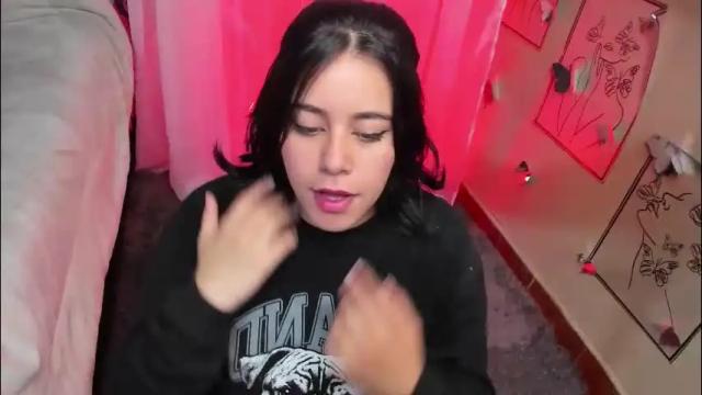 Image 10 of hanah_bakeer Stream on Chaturbate on 2 months ago