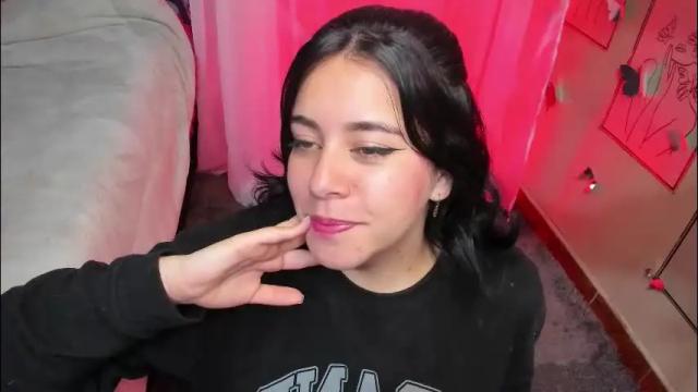 Image 11 of hanah_bakeer Stream on Chaturbate on 2 months ago