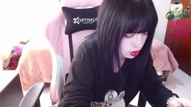 Image 12 of hanamikitty Stream on Chaturbate on 17 months ago