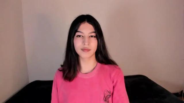 Image 3 of hangez0e Stream on Chaturbate on 16 months ago