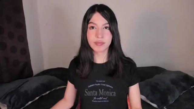 Image 3 of hangez0e Stream on Chaturbate on 15 months ago