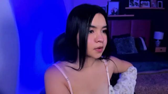 Image 8 of hanna__becker Stream on Chaturbate on 14 months ago