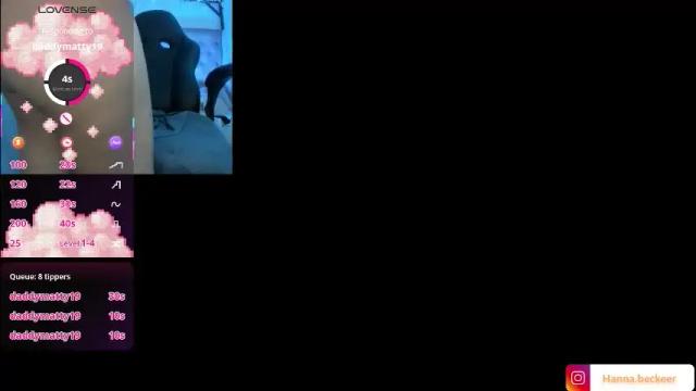 Image 3 of hanna__becker Stream on Chaturbate on 20 days ago