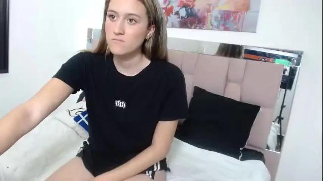 Image 2 of hanna__palmer1 Stream on Chaturbate on 6 months ago