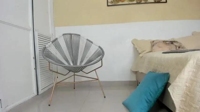 Image 11 of hanna_botero Stream on Chaturbate on 20 months ago