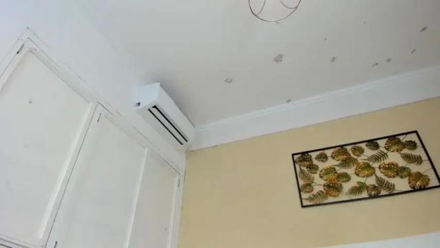 Image 3 of hanna_botero Stream on Chaturbate on 20 months ago
