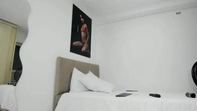 Image 10 of hanna_botero Stream on Chaturbate on 18 months ago