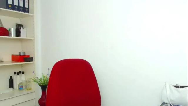 Image 4 of hanna_chloe Stream on Chaturbate on 2 months ago