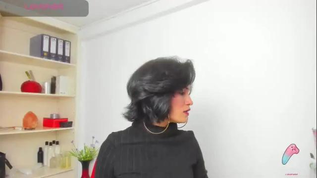 Image 10 of hanna_chloe Stream on Chaturbate on 2 months ago
