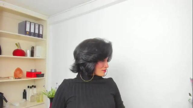 Image 11 of hanna_chloe Stream on Chaturbate on 2 months ago