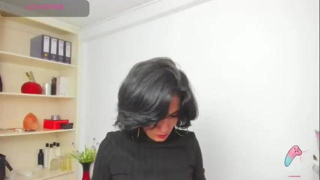 Image 6 of hanna_chloe Stream on Chaturbate on 2 months ago