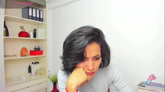 Image 12 of hanna_chloe Stream on Chaturbate on 2 months ago