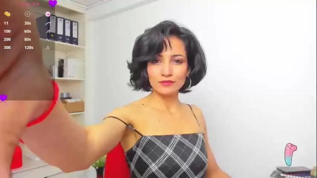 Image 4 of hanna_chloe Stream on Chaturbate on 2 months ago