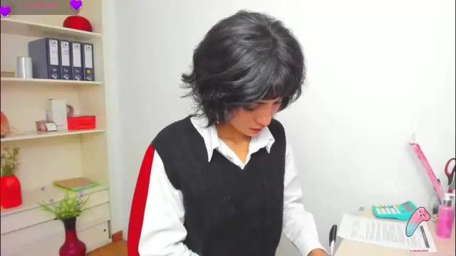 Image 10 of hanna_chloe Stream on Chaturbate on 1 month ago
