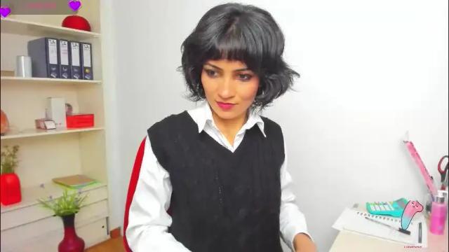 Image 12 of hanna_chloe Stream on Chaturbate on 1 month ago