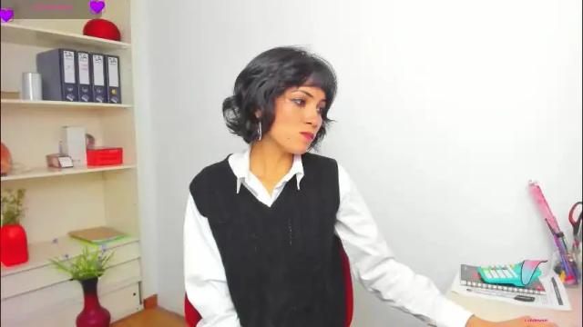 Image 4 of hanna_chloe Stream on Chaturbate on 1 month ago