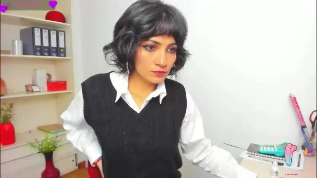 Image 7 of hanna_chloe Stream on Chaturbate on 1 month ago