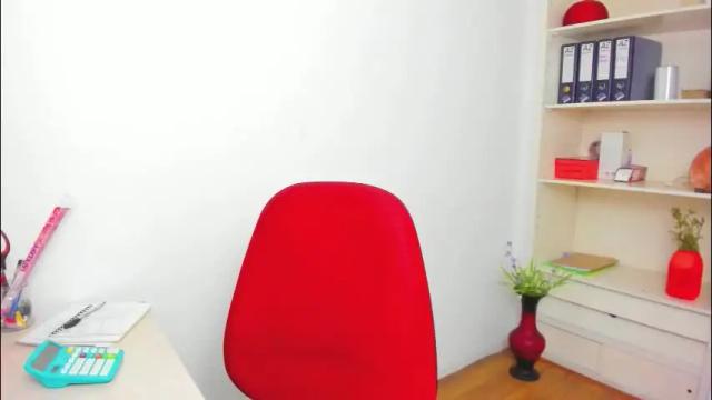 Image 3 of hanna_chloe Stream on Chaturbate on 1 month ago