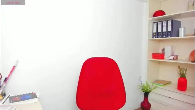 Image 4 of hanna_chloe Stream on Chaturbate on 1 month ago