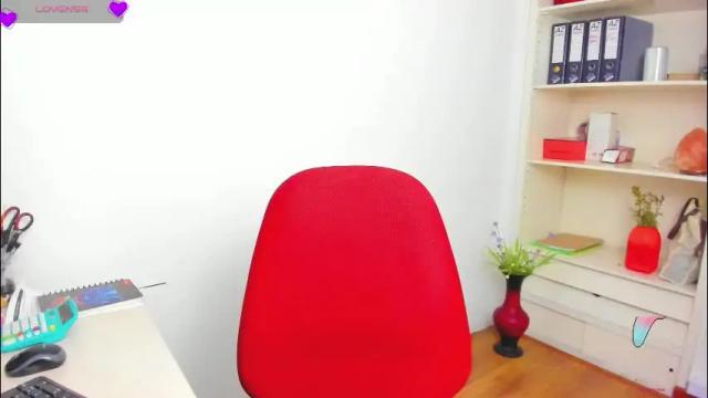 Image 12 of hanna_chloe Stream on Chaturbate on 1 month ago