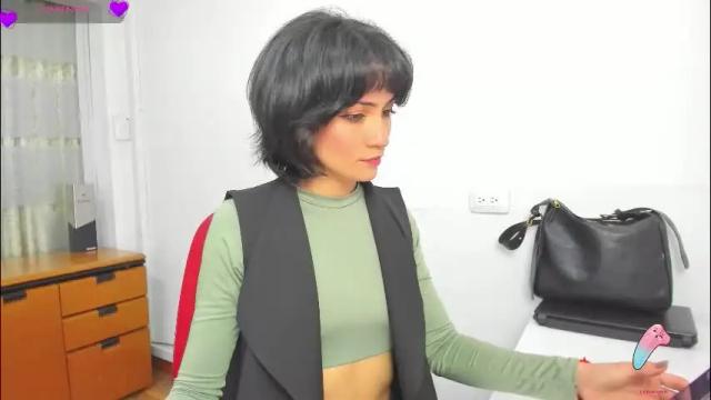 Image 11 of hanna_chloe Stream on Chaturbate on 1 month ago