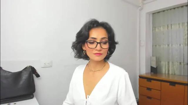 Image 11 of hanna_chloe Stream on Chaturbate on 22 days ago