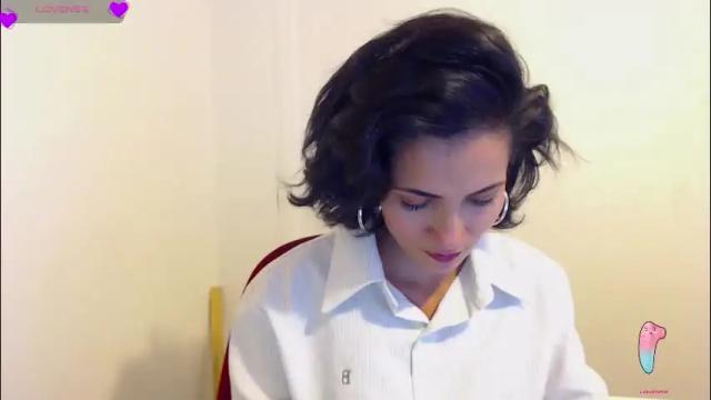 Image 6 of hanna_chloe Stream on Chaturbate on 2 days ago