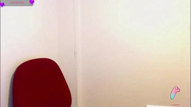 Image 7 of hanna_chloe Stream on Chaturbate on 2 days ago