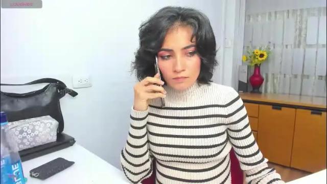 Image 6 of hanna_chloe Stream on Chaturbate on 1 month ago