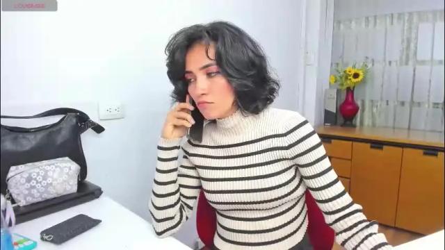 Image 8 of hanna_chloe Stream on Chaturbate on 1 month ago