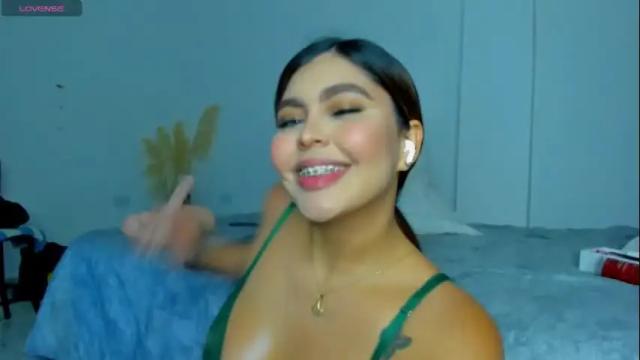 Image 6 of hanna_connorss Stream on Chaturbate on 23 days ago