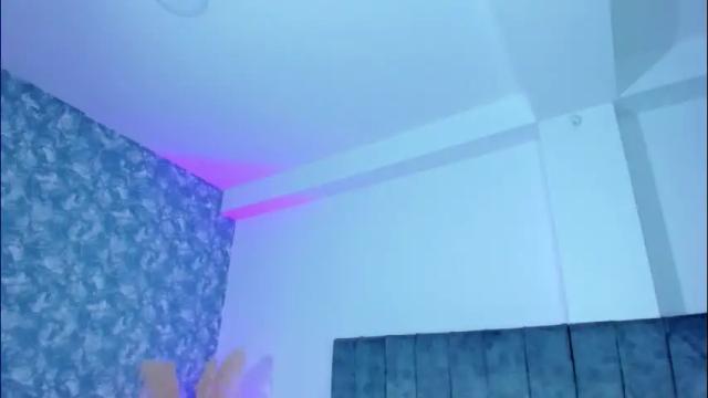 Image 4 of hanna_connorss Stream on Chaturbate on 1 month ago