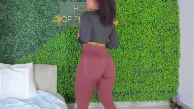 Image 2 of hanna_cupper Stream on Chaturbate on 22 days ago