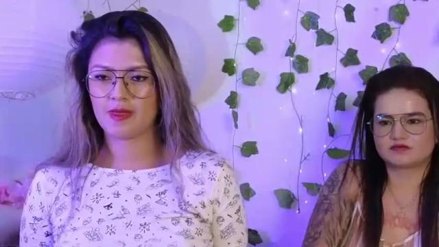 Image 3 of hanna_emma Stream on Chaturbate on 19 months ago