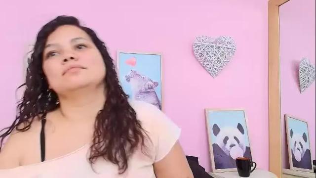 Image 8 of hanna_grray Stream on Chaturbate on 1 month ago