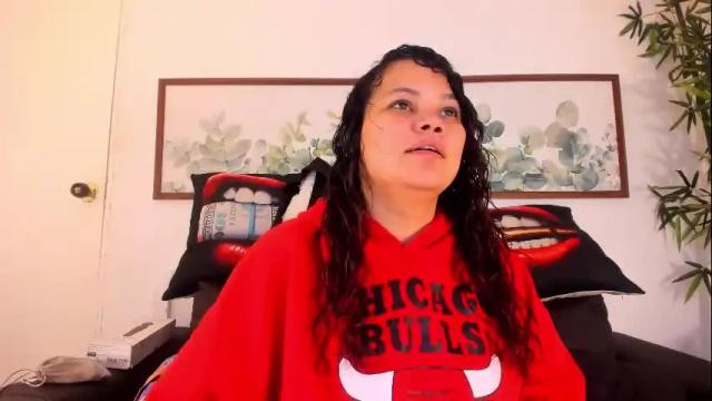 Image 4 of hanna_grray Stream on Chaturbate on 2 days ago