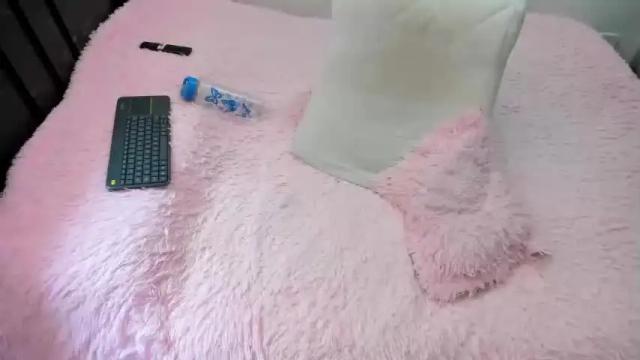 Image 12 of hanna_harrison Stream on Chaturbate on 13 months ago
