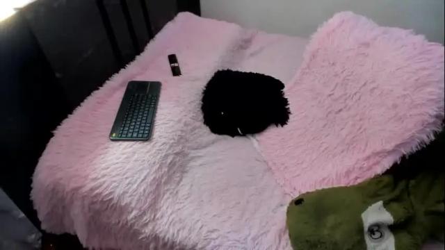 Image 3 of hanna_harrison Stream on Chaturbate on 2 months ago
