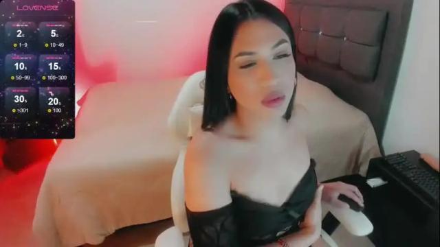 Image 6 of hanna_hottxx Stream on Chaturbate on 6 days ago